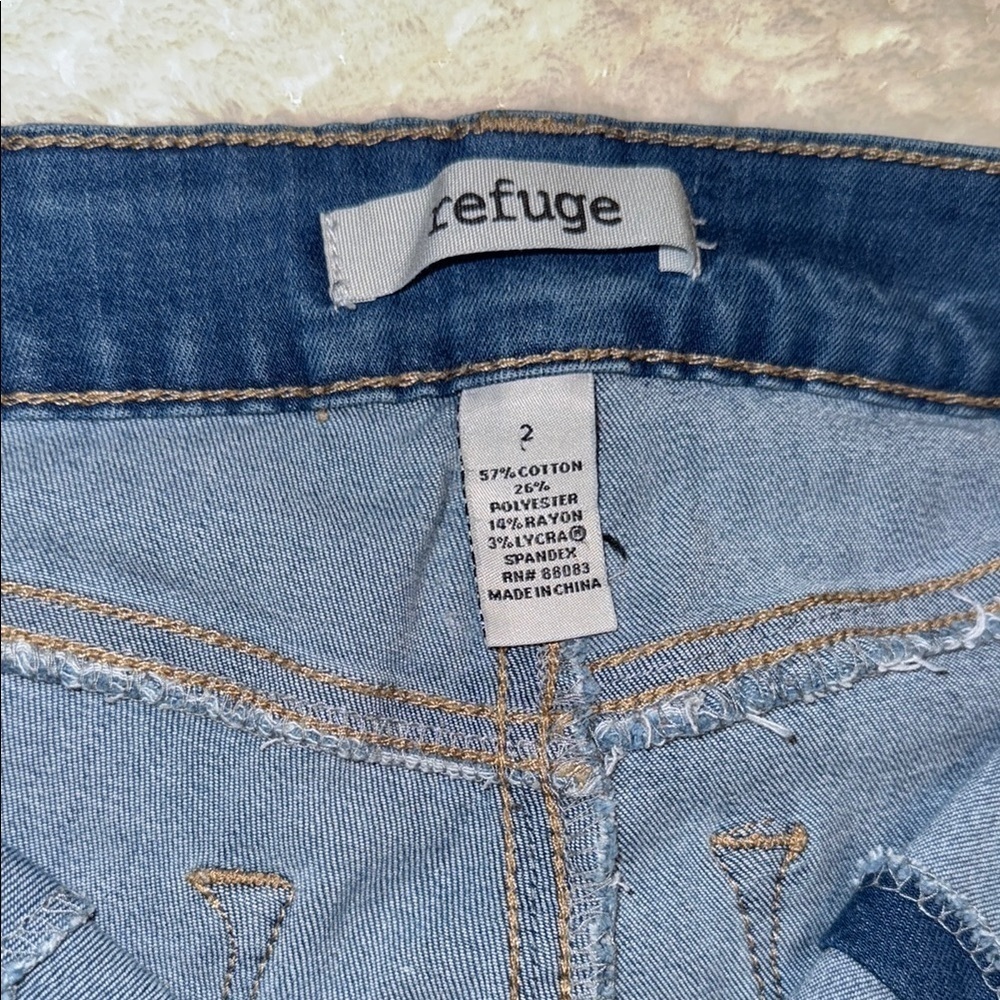 π EUC Refuge Skinny Leg Jeans β Medium Blue Wash, Size 2 - Picture 5 of 9